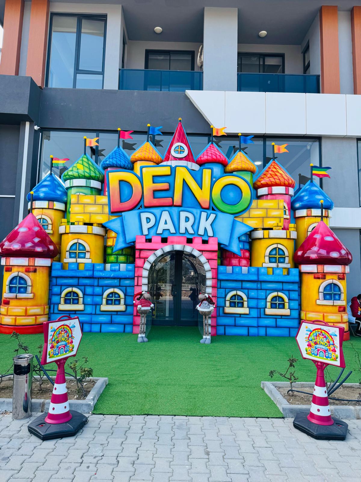 DENO PARK Castle Entrance